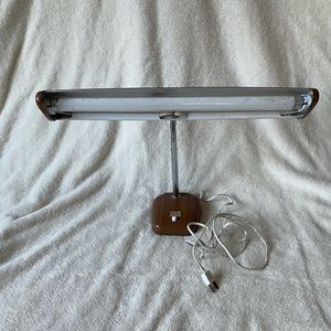 Vintage MCM Underwriters Laboratories Portable Desk‎ Lamp